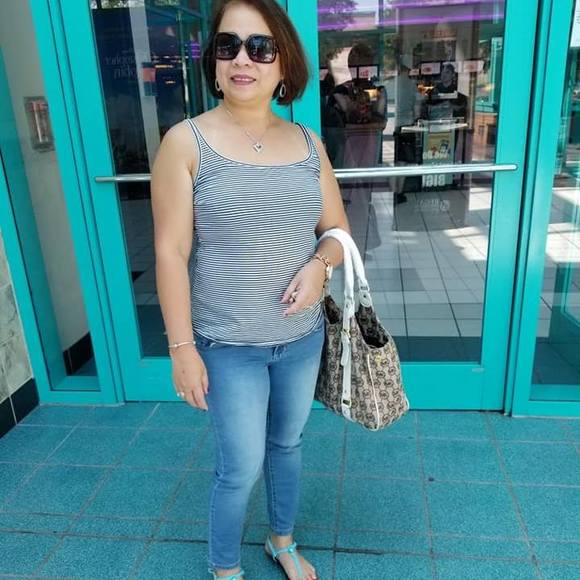 Meet your Posher, Lourdes - Picture 1 of 1